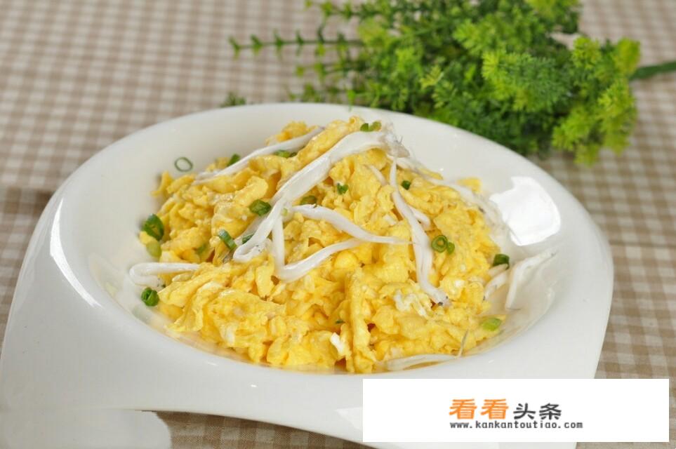 银鱼炒Y蛋的正宗做法？