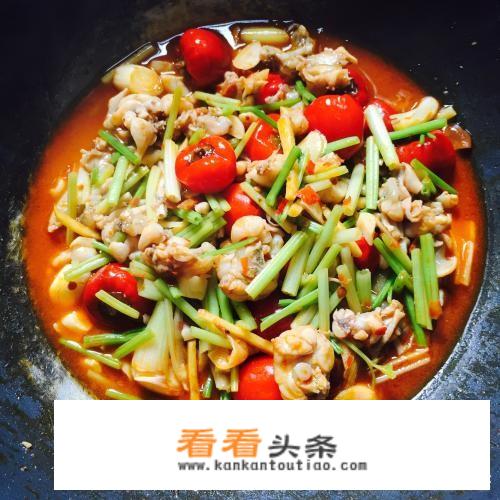 新人求助，黄鹤楼泡椒田鸡做法？