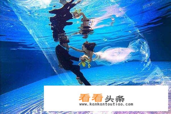 李小璐婚纱照在三亚哪拍的？