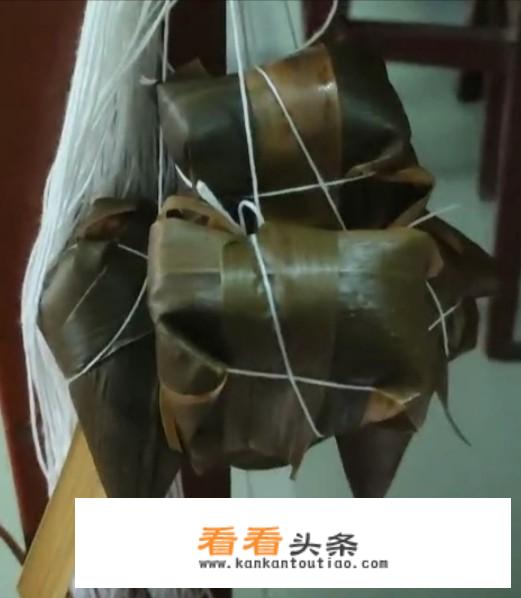 图片上的粽子上的白色的东西是什么？