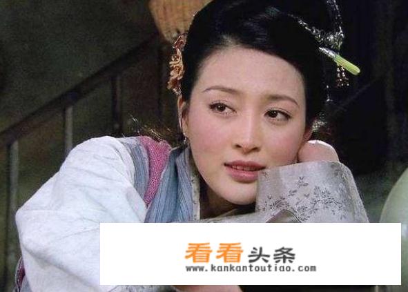 小鸡被门夹伤了怎么办它才1个月？