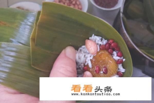 蜜枣粽子的包制方法？