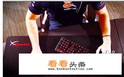 开还是关游戏的手势怎么做？
