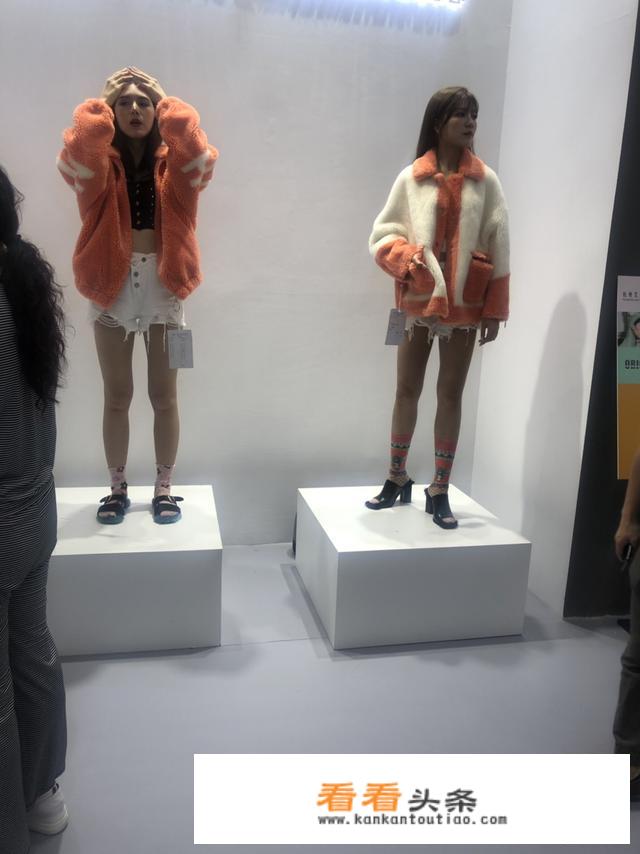 请问适合40岁女性穿的服装品牌有哪些？