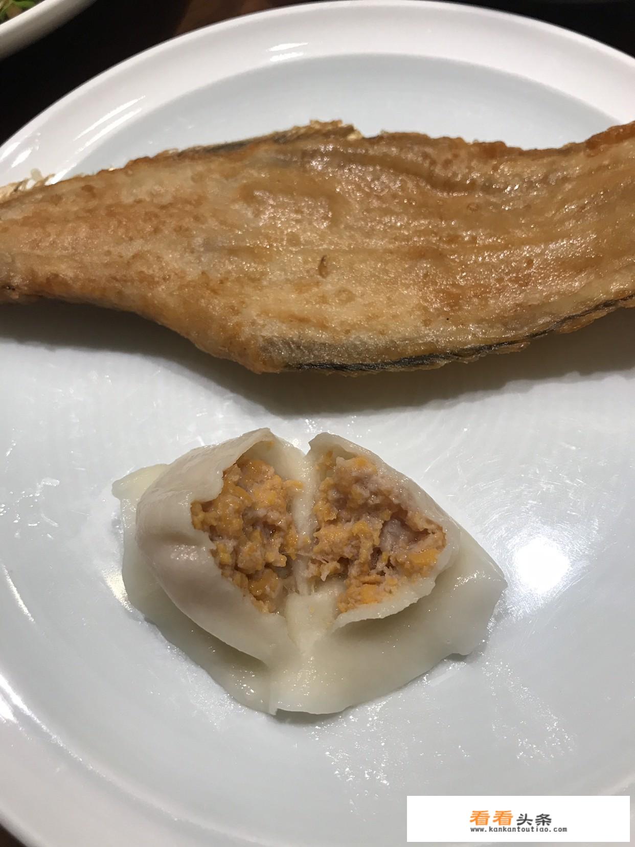 威海到大连轮渡连车带人多少钱？