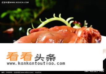 东北人年夜饭桌上不可少的三道菜，红烧鲤鱼、发财猪手、四喜丸子，你赞同吗？