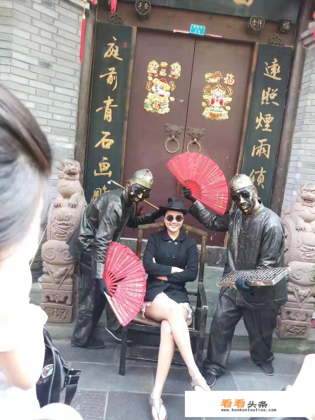 成都到西安自驾游，跪求最好走的路线，还有沿途有什么好地方，能玩的也可以中途休息的？