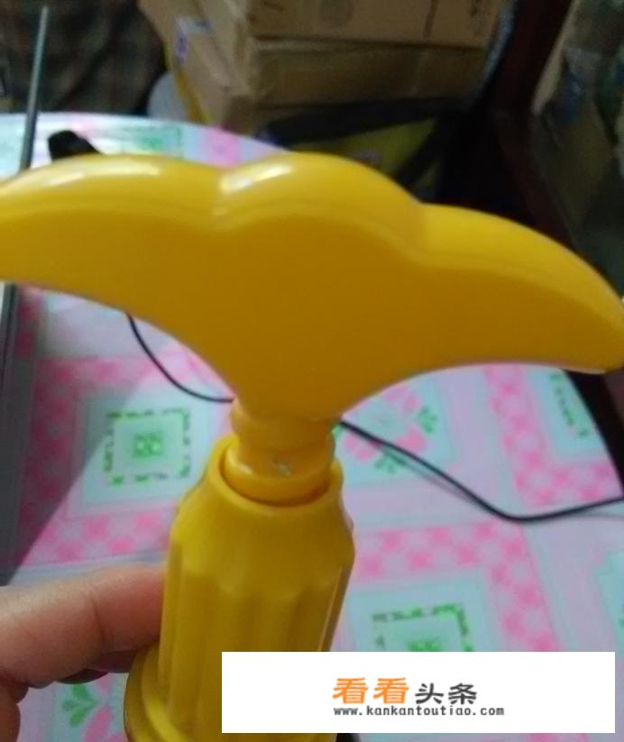开瓶器怎么开红酒？