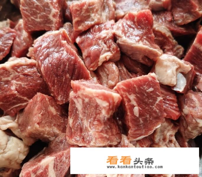 牛肉炖萝卜怎么炖好吃？