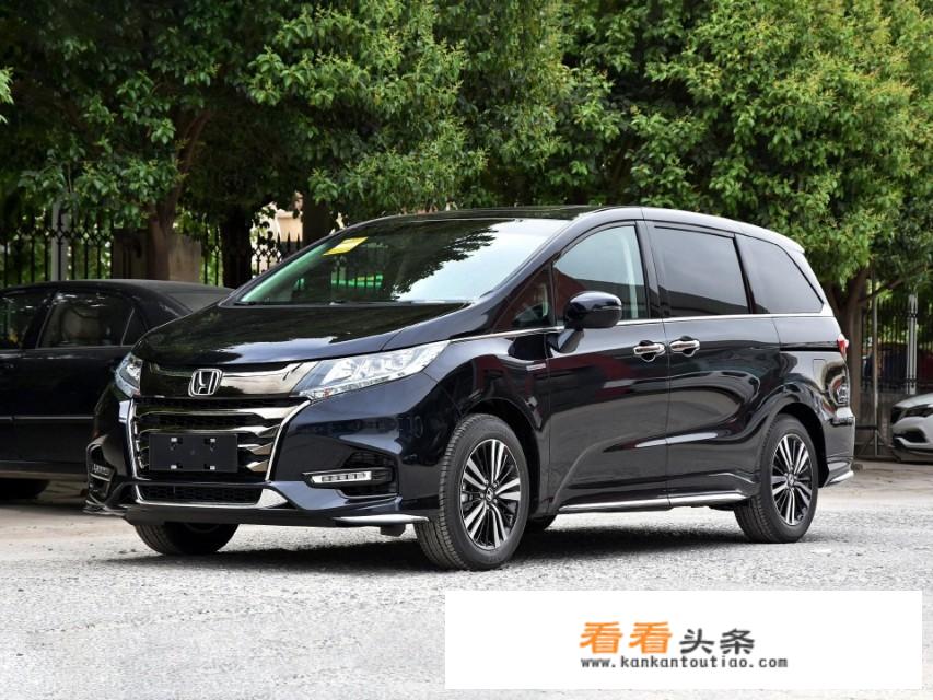 二孩家庭，有一辆帕萨特轿车。想买一辆20-35万左右七座车？