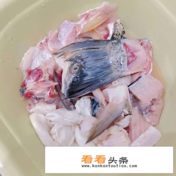 水煮草鱼家常做法？