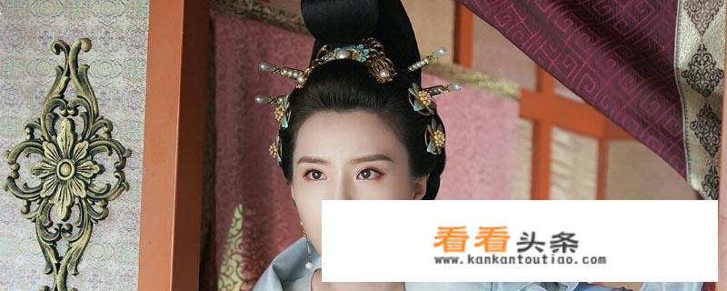 月上重火原著小说有上官筝这个角色吗？