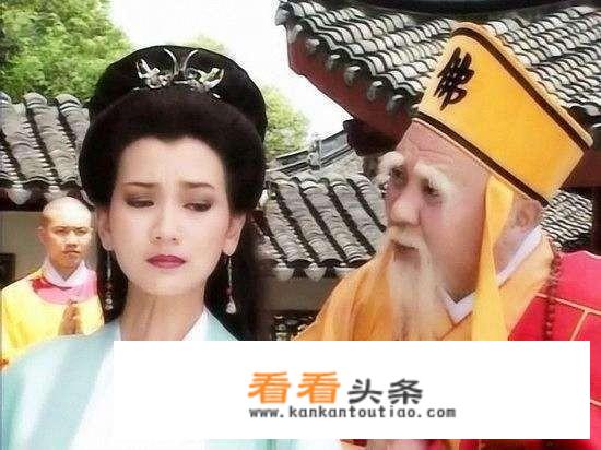 白蛇传主要内容五十字？