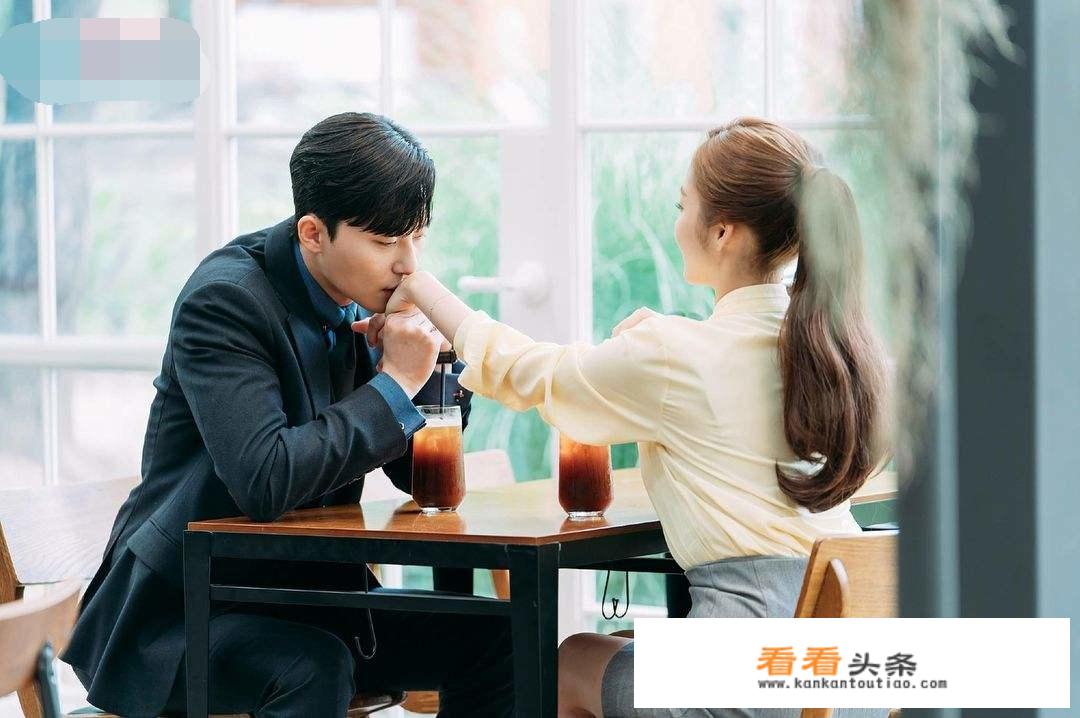 总裁媳妇爱上我女主角是谁？