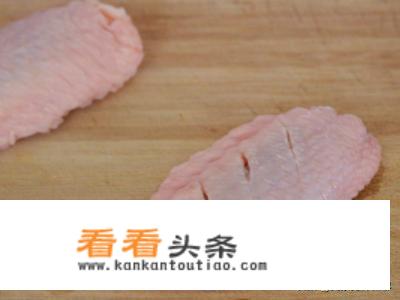 红烧鸡翅中怎么做？