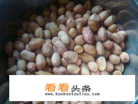 花生米怎样炒就会又香有脆？