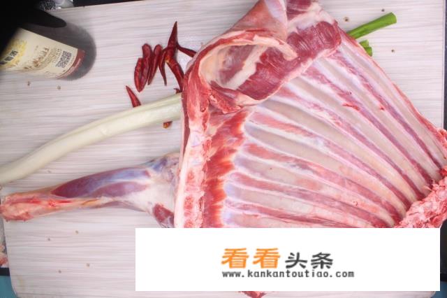 羊肉饺子怎么调馅？