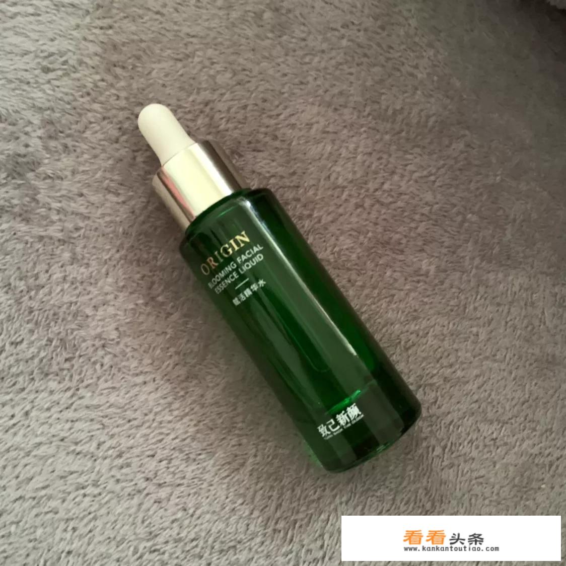 50岁女人用什么国产牌子的精华液？
