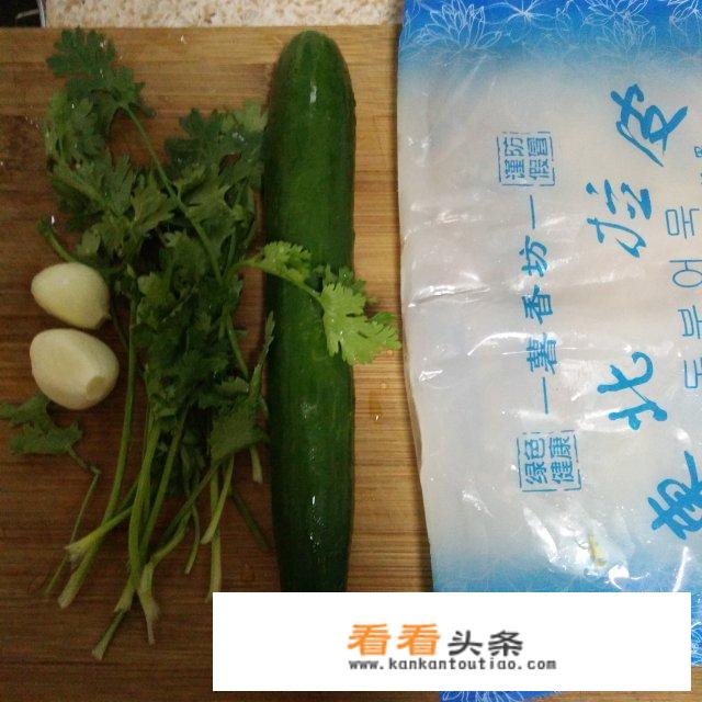 东北拉皮凉菜怎么做？