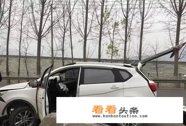 宝骏560遭公路边护栏穿心而过，驾驶员却安然无恙，是质量好吗？