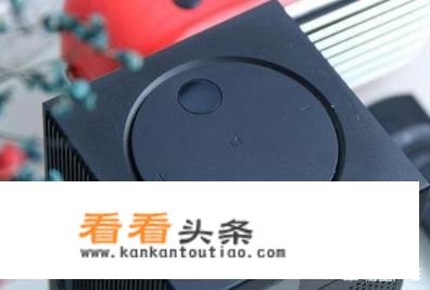 便携式无线投影仪如何投影？