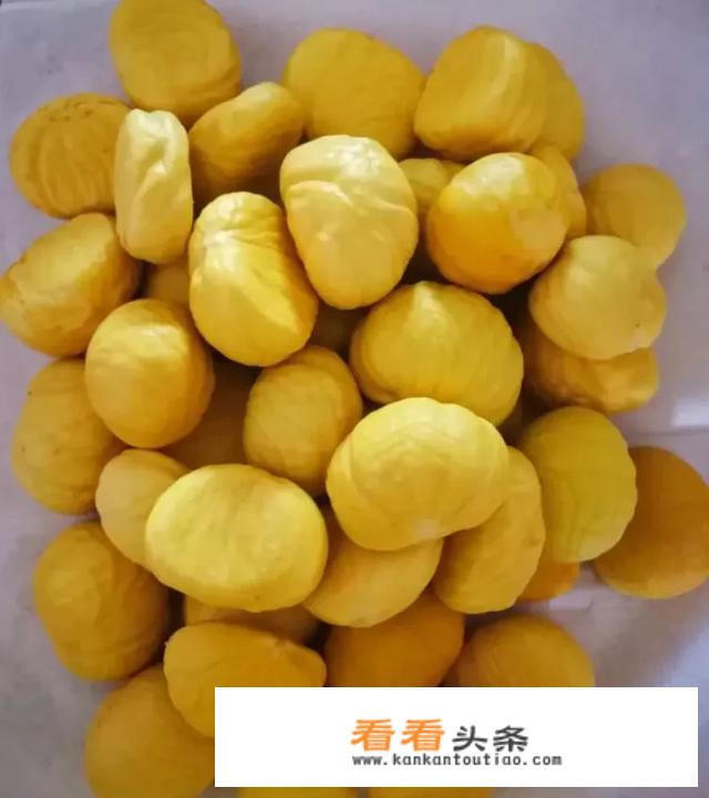 鸡肉炖多久放板栗？