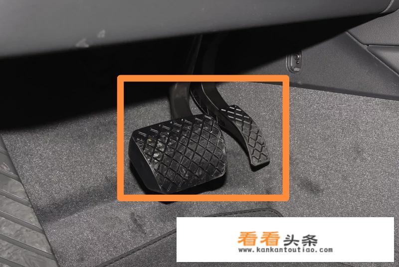 奥迪A4L怎么开？