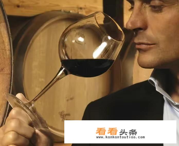 如何品尝红酒？