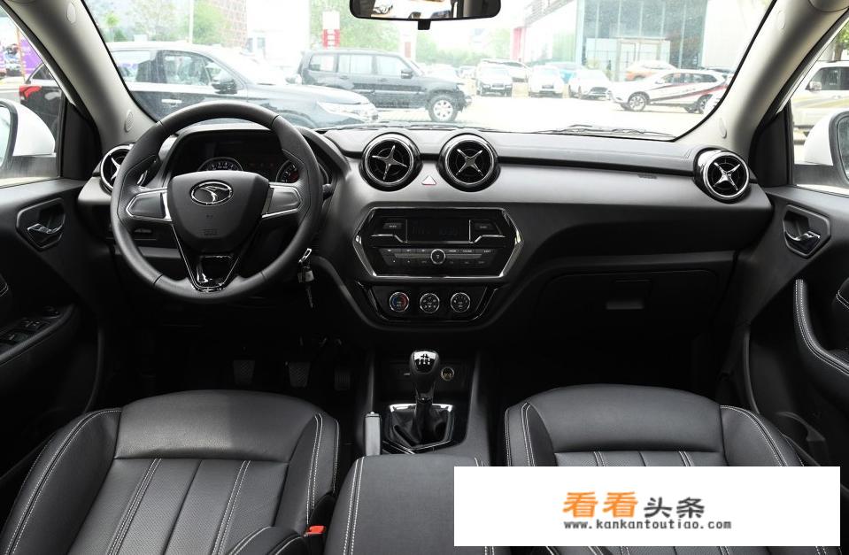 东南汽车2019款DX3怎么样？适合年轻人开吗？