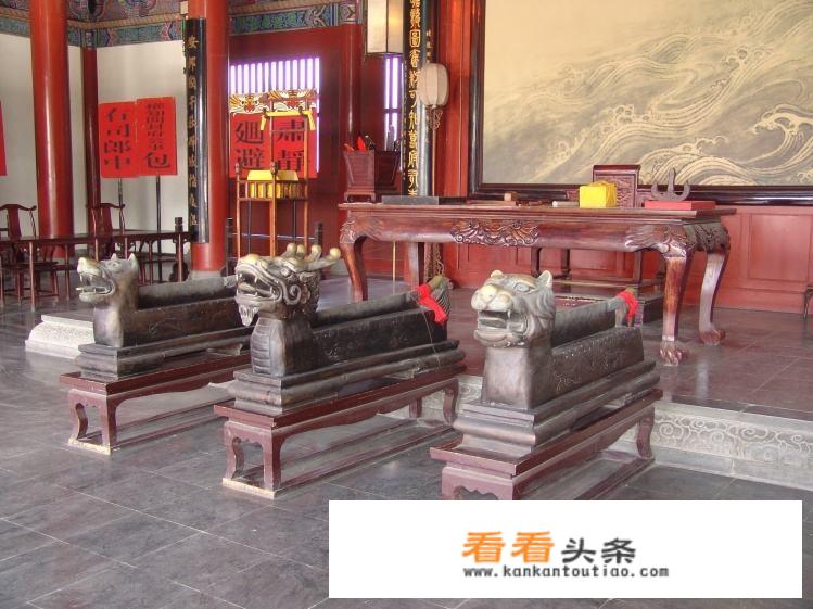 包青天的三个铡刀的由来，三铡刀真的存在吗？