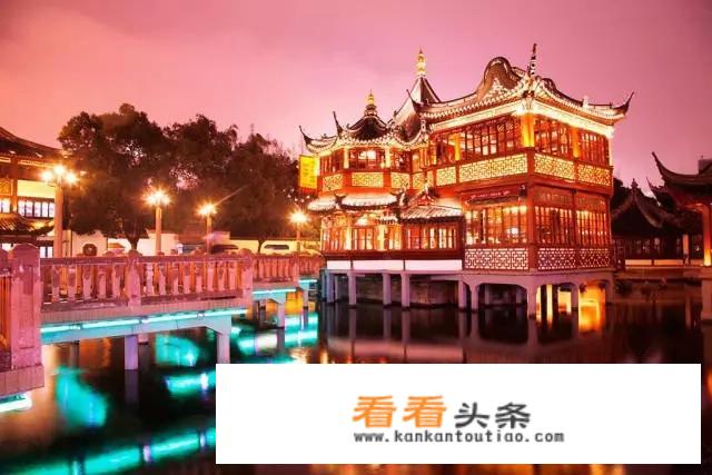 上海欢乐谷游玩攻略园内路线详细？