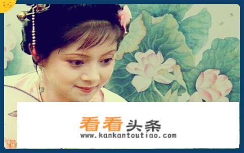 《红楼梦》宝钗扑蝶暗示了什么？