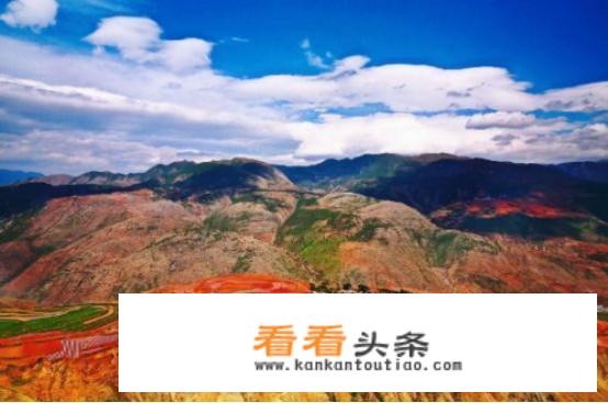 曲靖如何到达东川红土地？