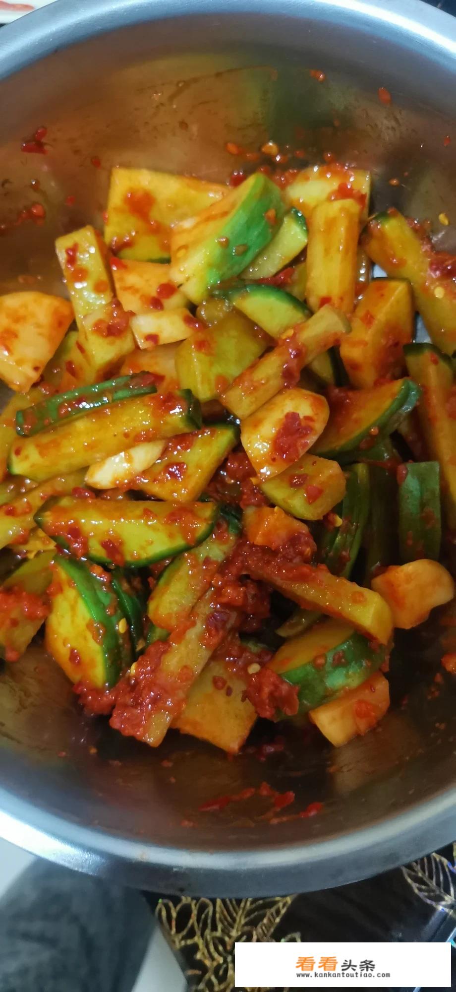 一个泡菜店需要什么工商的手续？