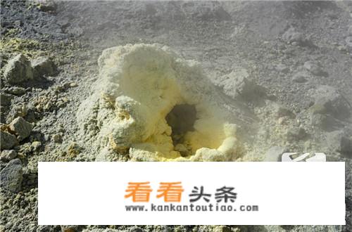 硫磺膏的功效与禁忌是什么？户外活动时是否具有驱蛇的功效？