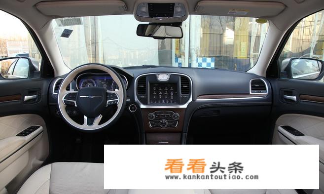 克莱斯勒300c怎么样？