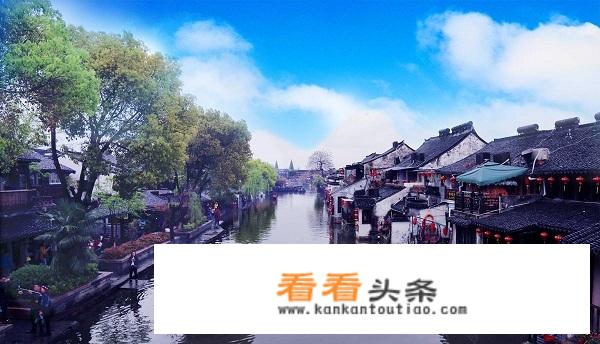 女生旅游应该带什么东西，求详细的清单？