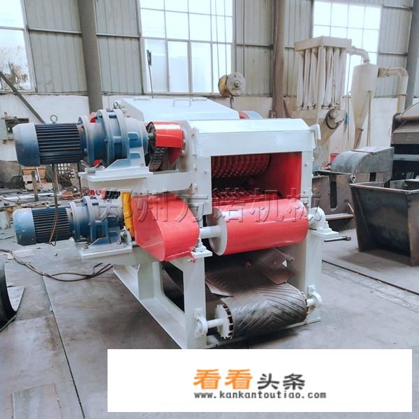 粉碎锯末粉碎机每小时能生产多少一每台价钱多少？