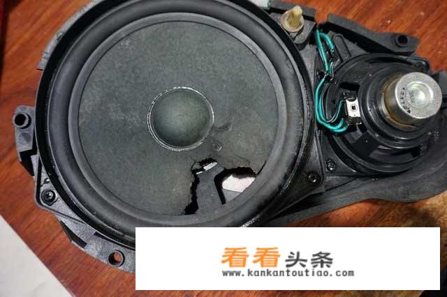 奔驰sl300中控怎么拆？