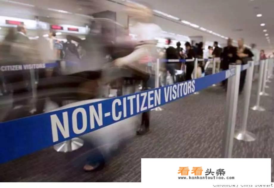 出国不会外语怎么交流？
