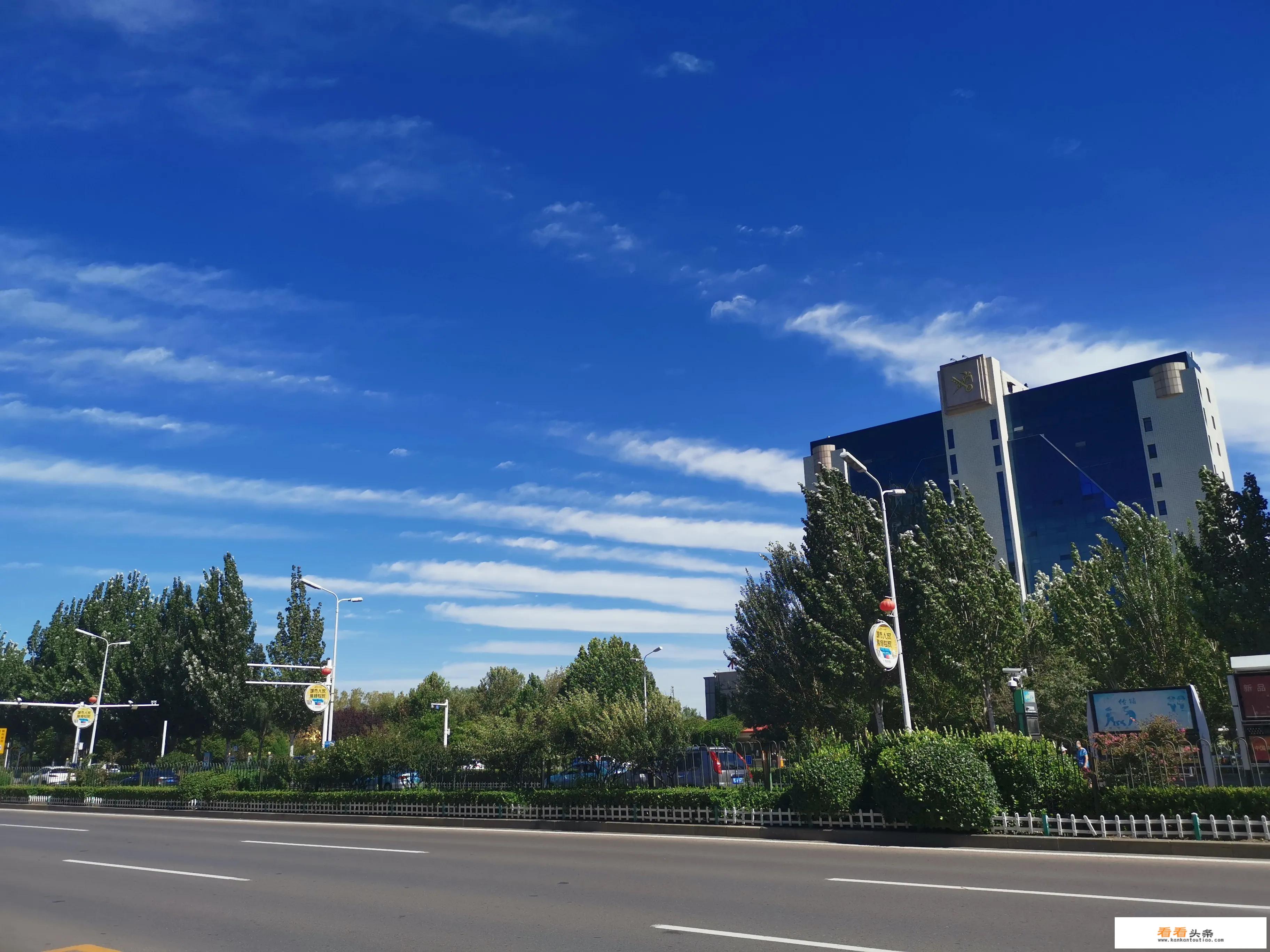 离秦皇岛火车站近的旅游景点？