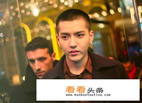 男生有哪些长时间戴帽子又摘掉依然好看的发型？