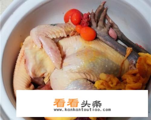 炖整鸡怎么做？