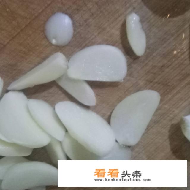 清炖白鲢鱼的做法？