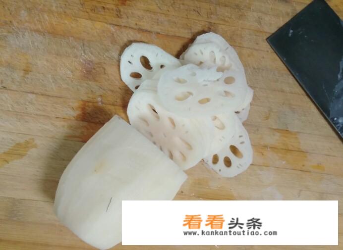 猪肉莲菜馅饺子做法？