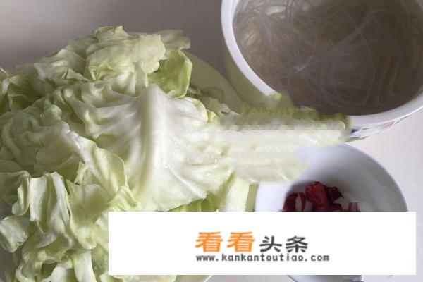 甘蓝炒粉条的做法？