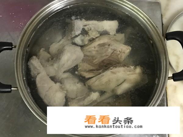 绿豆煲鸽子汤最正宗做法？