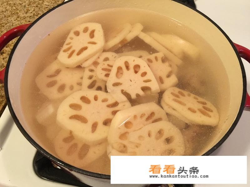 藕片排骨汤的做法？