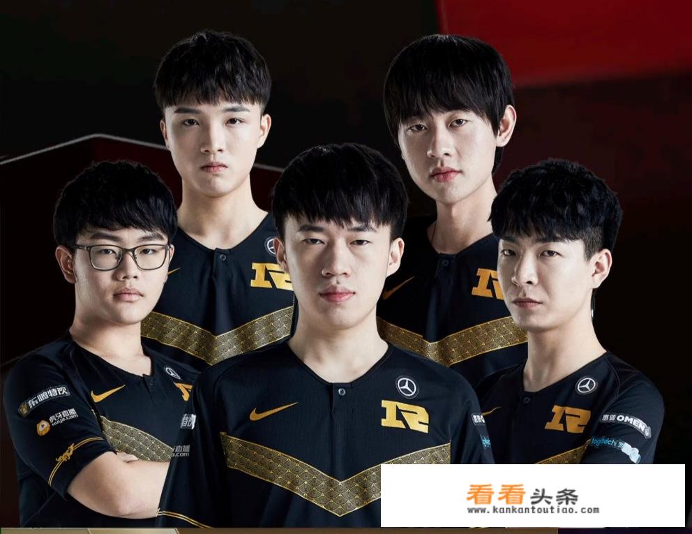 UZI和小明等人一起玩吃鸡，“不断表示自己是一名职业选手，暗示续约”，你怎么看？