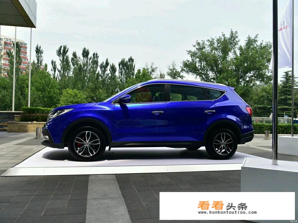东风风光580五座手动挡多少钱低配版的？